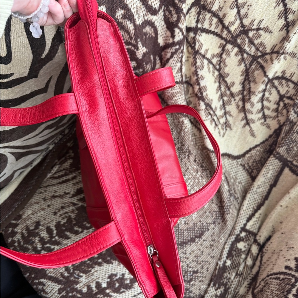 Chic Red Leather Lederer De Paris Tote Bag with free shipping! - Picture 4 of 7